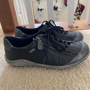 Remonte live 02 black sneakers